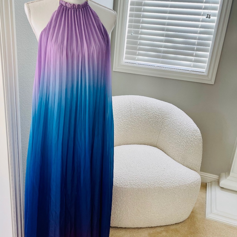 Red Dress Boutique. Maxi flowy gown. Summer dress
